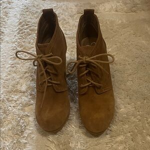 Jessica Simpson Brown Lace-Up Ankle Booties